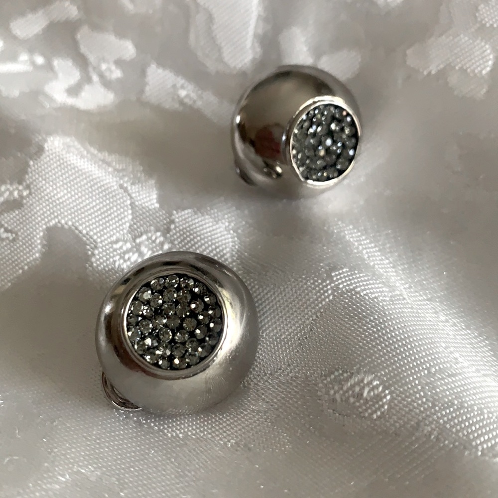 Beautiful earings with Crystal